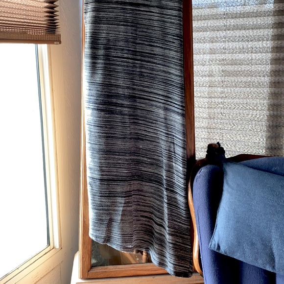 Gray/Black Asymmetrical Dress - Picture 5 of 5